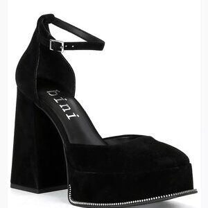 Gianni Bini Platform Chunky Heel with Ankle Strap in Black Velvet - Size 8 - NWT